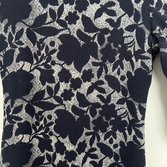 MAAC international XS midi dress with 3/4 sleeves - Picture 2 of 3